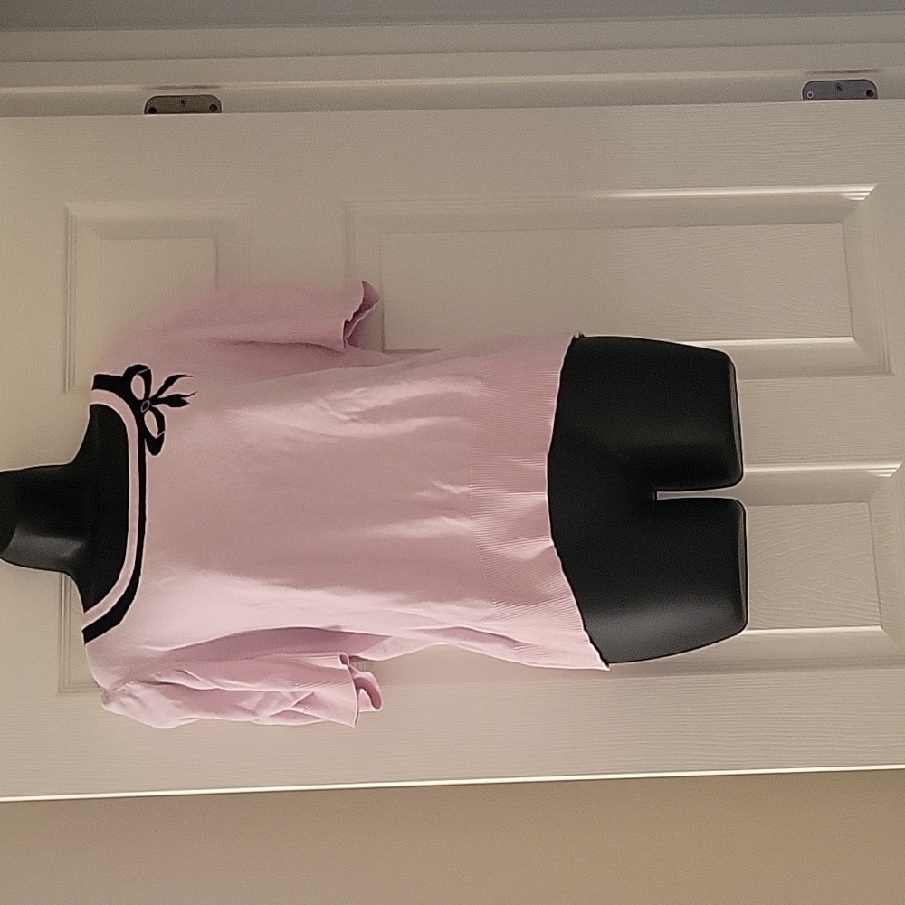 Worthinton cute pink bow sweater
